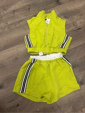 Julia woman’s Athletic Shorts - Elastic Waist with Side Stripe. Super cute ⭐️  😊
